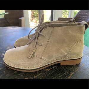 Hush puppies booties, new without tags! Size 7.
